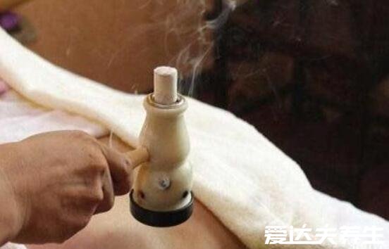 艾灸的好处与功效，不仅可以活血通淤还能调理月经(女性必看)