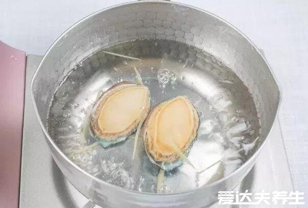 鲍鱼蒸多久才可以吃，蒸锅上汽后蒸10分钟即可(附制作清洗鲍鱼的方法)