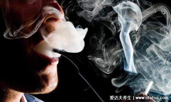 悦刻比真烟危害大7倍，电子烟的危害并不比香烟要小(会上瘾)