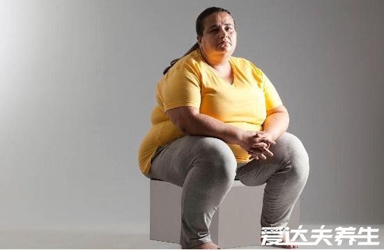 女性膝盖痛的可能问题及预防方法，这三大缘由不仅仅是湿气过重