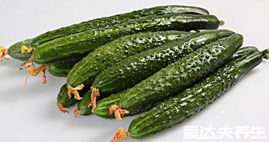 菠菜不能和什么一起吃，与豆制品奶制品同吃容易得结石