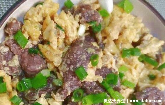 鹅蛋能治什么病偏方大全，和蒲公英同食治糖尿病(三种人不宜吃)