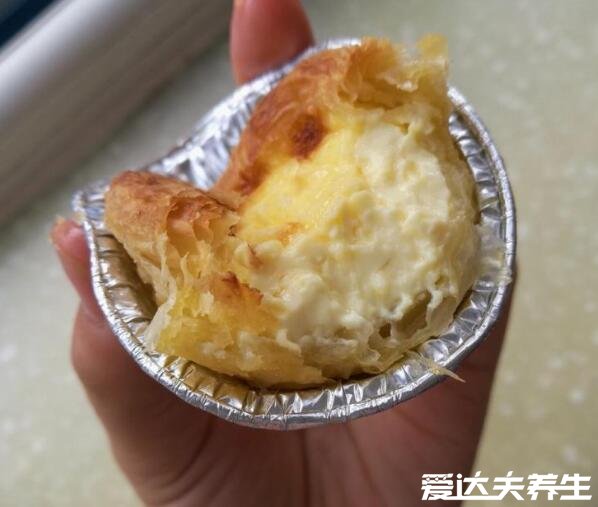 烤蛋挞的温度和时间，大烤箱设置210℃烤15分钟上色即可