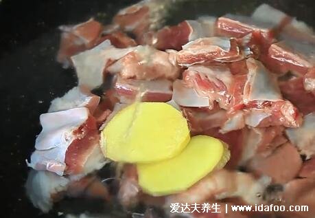 驴肉怎么炖好吃又烂，土豆红烧驴肉好吃没有腥味(附视频做法)