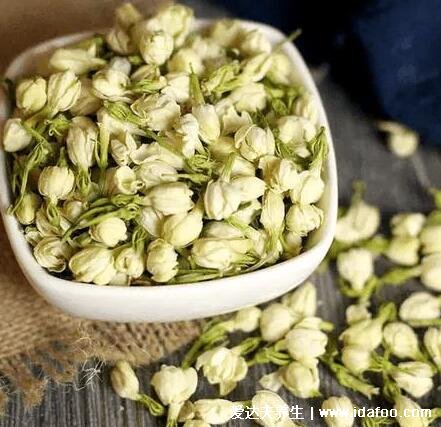 茉莉花茶属于什么茶，不是红茶是绿茶(茉莉花茶6种人不要喝)