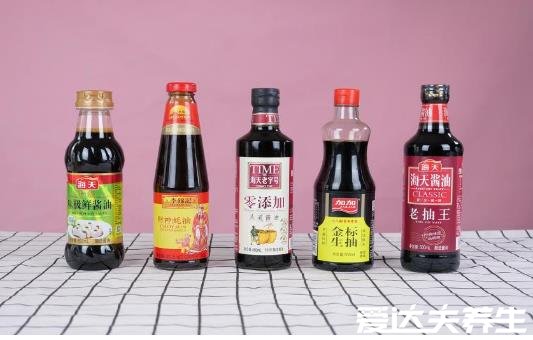 生抽和酱油的区别，从颜色到用途都不相同(千万别弄混)