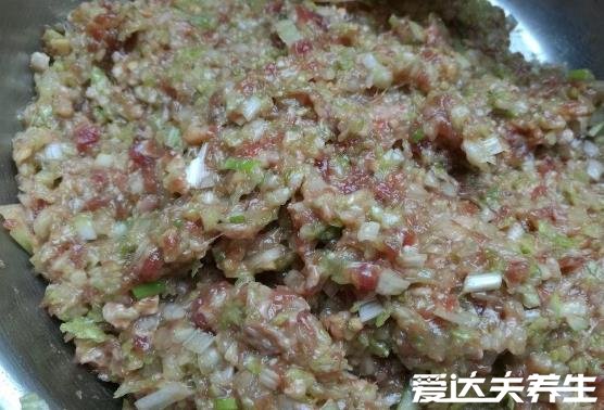 速冻饺子怎么煮好吃不破皮，只需三个小窍门好吃又好看(附视频)